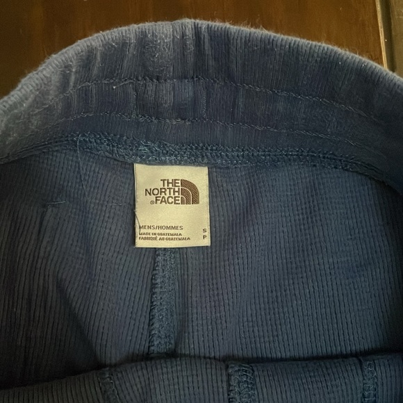 Bottom - Picture 3 of 4